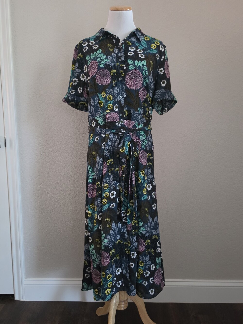 Floral Button-Front Midi Dress with Self Tie Belt